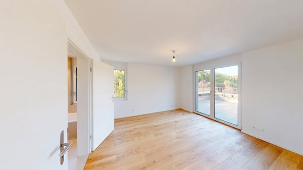 ATTIKAWOHNUNG MIT RIESIGER TERRASSE IN THÖRISHAUS 9