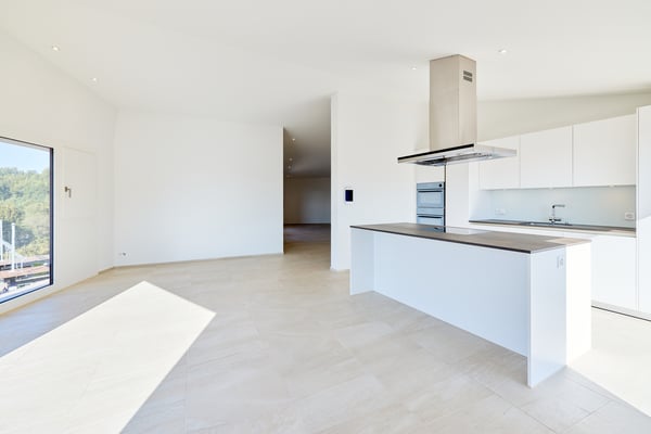 EXKLUSIVE LUXUS-ATTIKAWOHNUNG IM HERZEN VON BURGDORF 3