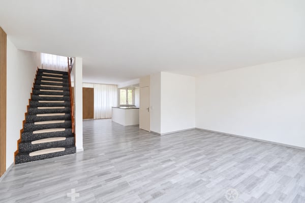 MAISONETTE-WOHNUNG IN BIEL MIT GROSSZÜGIGEM WOHNGEFÜHL 6