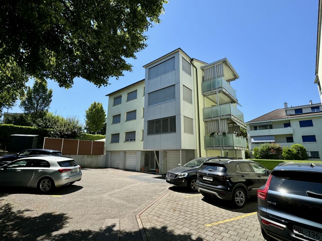 Appartement 4,5 pièces avec balcon et serre