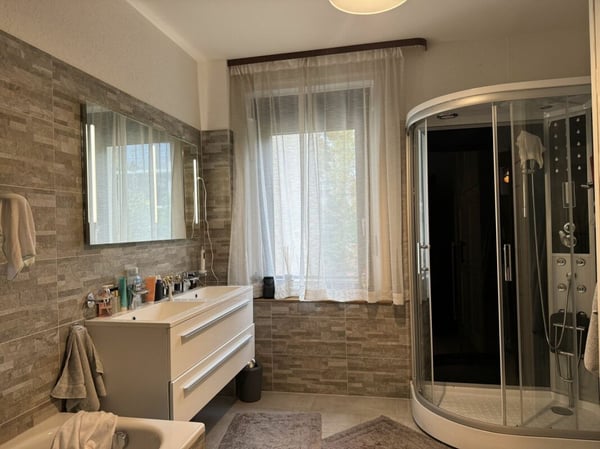 Renoviertes 6-Zimmer-Stadthaus mit schönem Garten 8