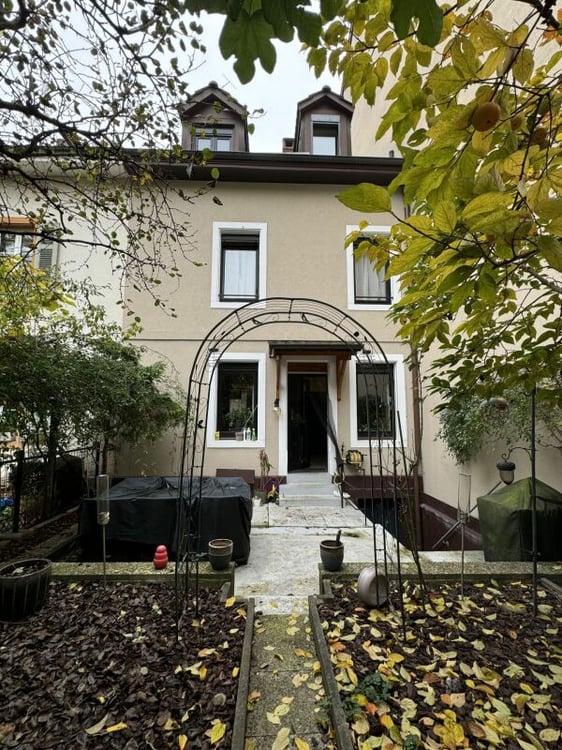 1-Zimmer-Stadthaus mit tollem Garten 10