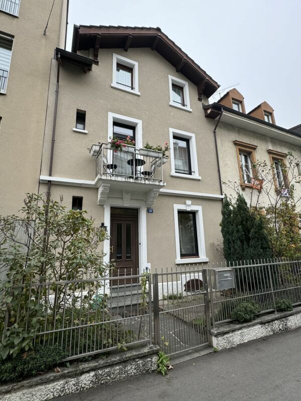 6-Zimmer-Stadthaus mit tollem Garten