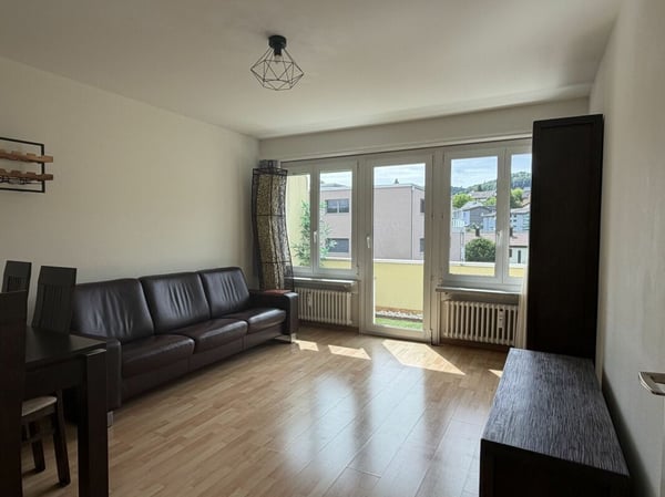 3.5-Zimmer-Wohnung mit Balkon und Aussenparkplatz 6