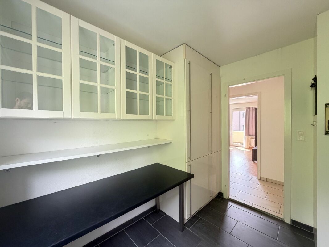 3.5-Zimmer-Wohnung mit Balkon und Aussenparkplatz