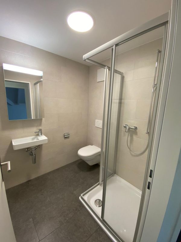 Moderne 4.5 Zi-Maisonette-Dachwohnung mit grossem Balkon