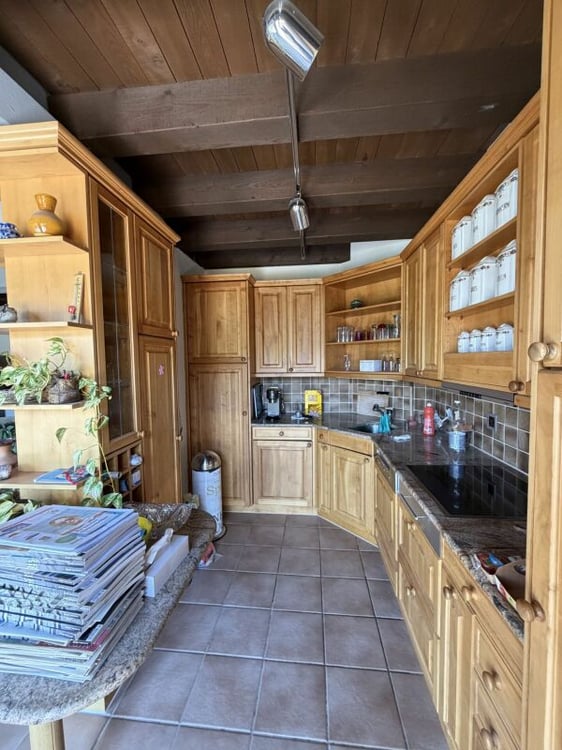 5.5-Zimmer-Doppeleinfamilienhaus mit Umschwung 18