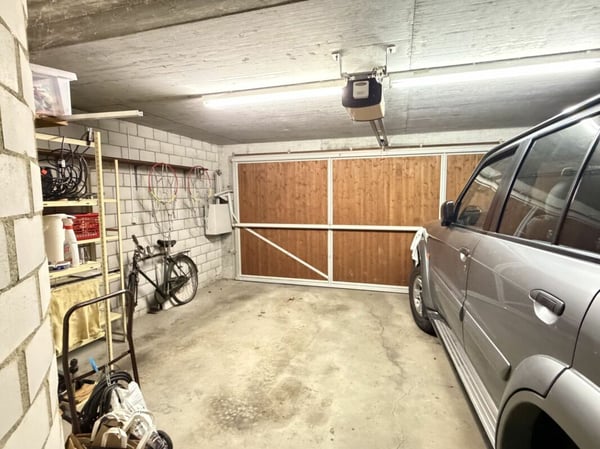 5.5-Zimmer-Doppeleinfamilienhaus mit Umschwung 29