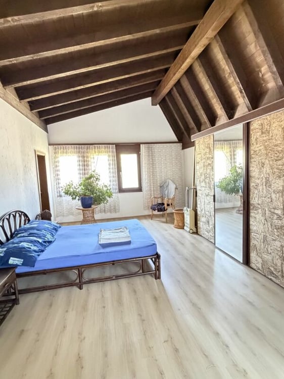5.5-Zimmer-Doppeleinfamilienhaus mit Umschwung 24