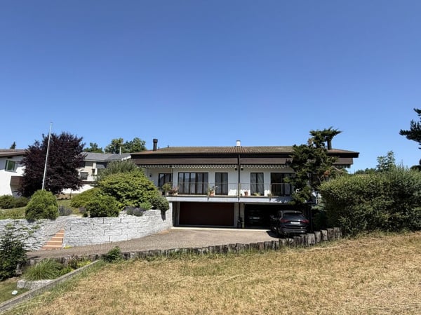 5.5-Zimmer-Doppeleinfamilienhaus mit Umschwung 3