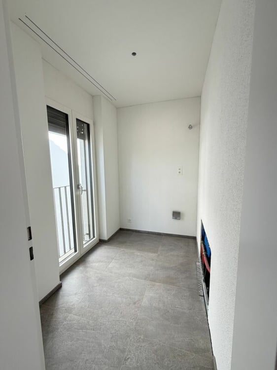 Neubau 3.5 Zimmer-Gartenwohnung mit Einstellhalle 10