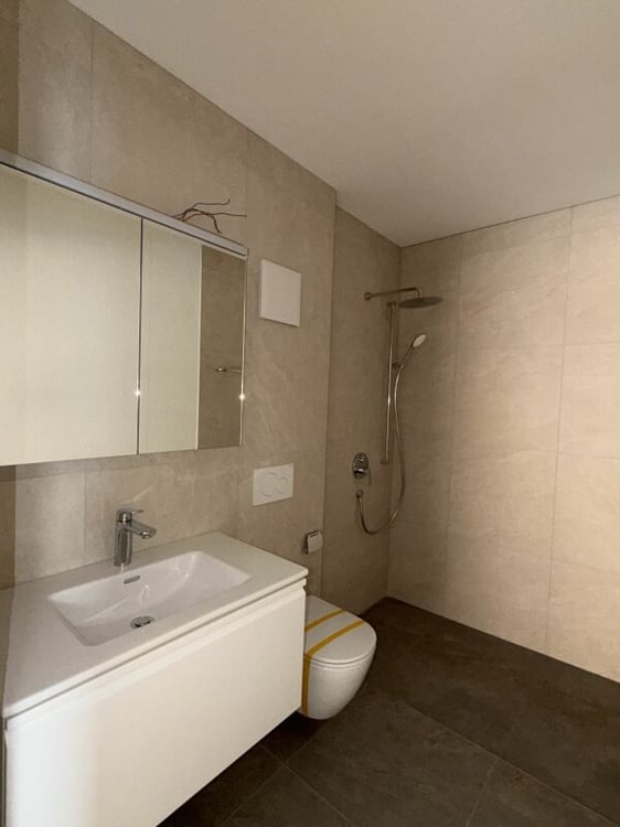Neubau 3.5 Zimmer-Gartenwohnung mit Einstellhalle 13