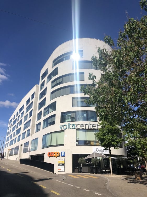 Einstellhallenplätze im Voltacenter Basel zu vermieten 1