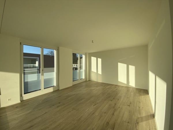 Modernes und helles Wohnen an zentraler Lage in Laufen 3