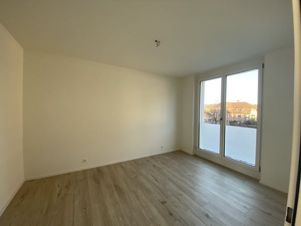 Modernes und helles Wohnen an zentraler Lage in Laufen 6