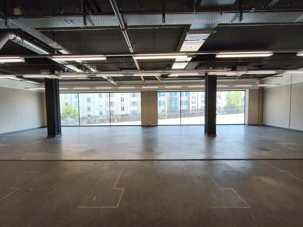 Attraktive 310 m2 Gewerbe- und Verkaufsfläche im Voltacenter 2
