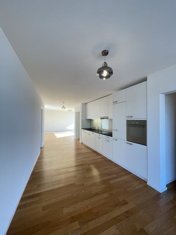 Lichtdurchflutete Lage über den Dächern - 3.5 Zimmer im 6. OG 4