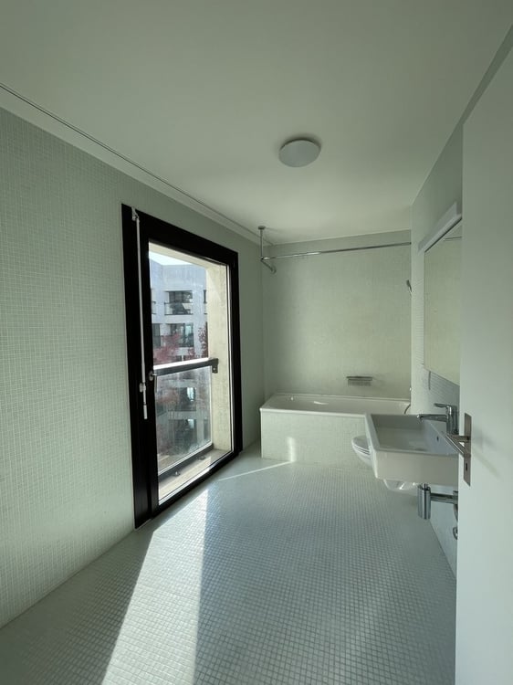 Lichtdurchflutete Lage über den Dächern - 3.5 Zimmer im 6. OG 5
