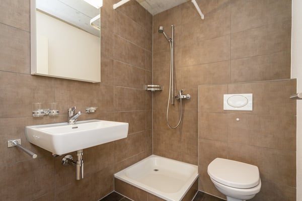 Modern wohnen mit Gartensitzplatz und Blick ins Grüne! 5