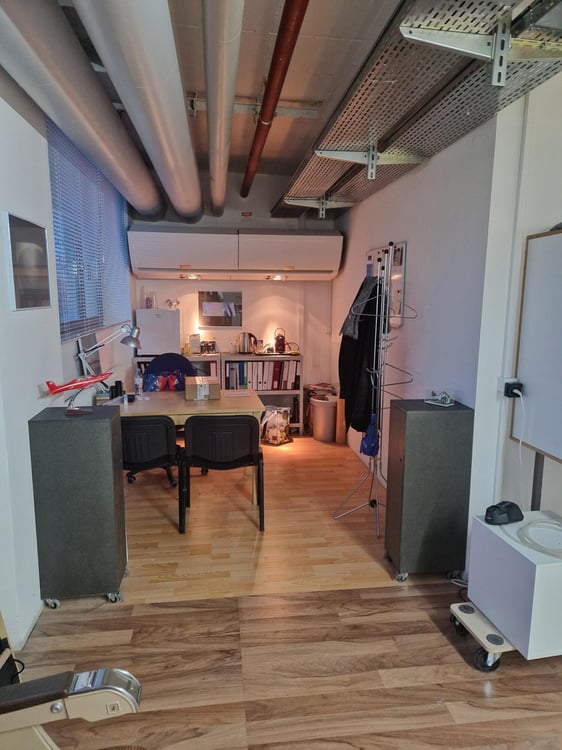 IN DIREKTER BAHNHOFSNÄHE VERMIETEN WIR DIESE BÜRO-/GEWERBEFLÄCHE 5