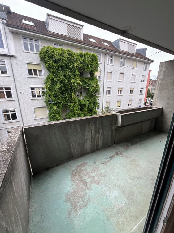 Gemütliche 3.5-Zimmer-Wohnung im Iselin-Quartier 8