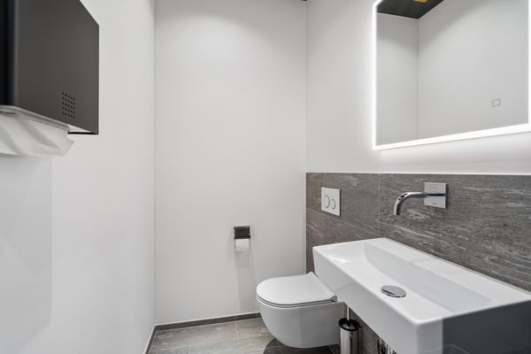 Hochwertig ausgebaute Bürofläche an bester Lage am Löwenplatz 8