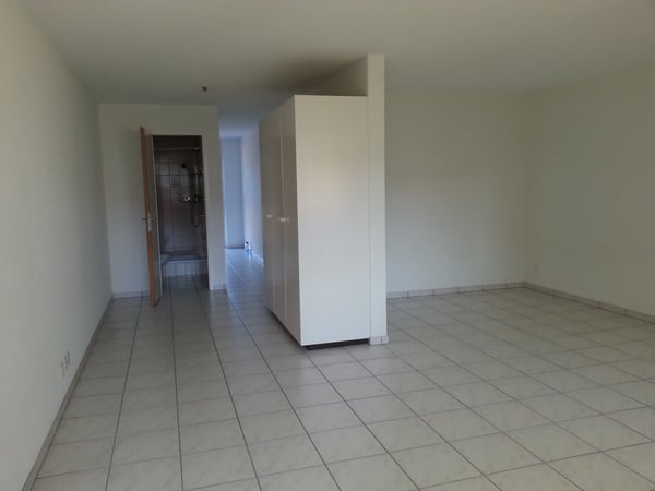 GROSSZUEGIGE WOHNUNG 4
