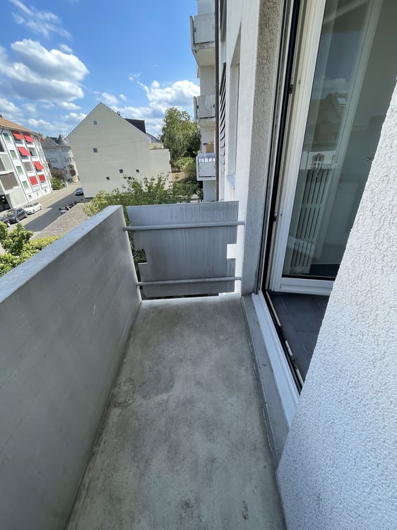 2.5-Zimmerwohnung im beliebten Iselin-Quartier 8