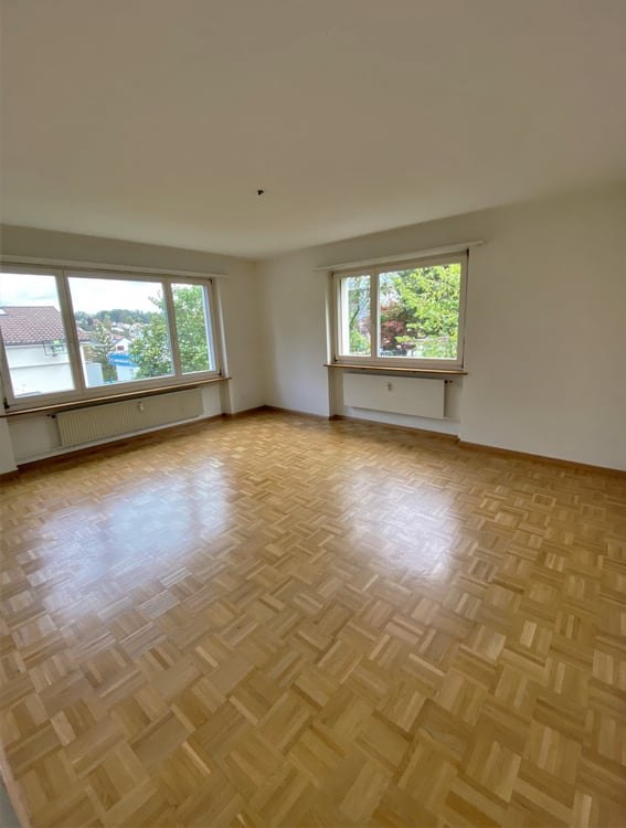 Helle 4-Zimmer-Wohnung nähe Bottmingen Schloss 5