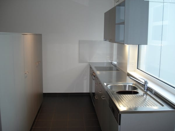 Grosszügige 2.5-Zimmer-Wohnung in Zürich-Seebach 2