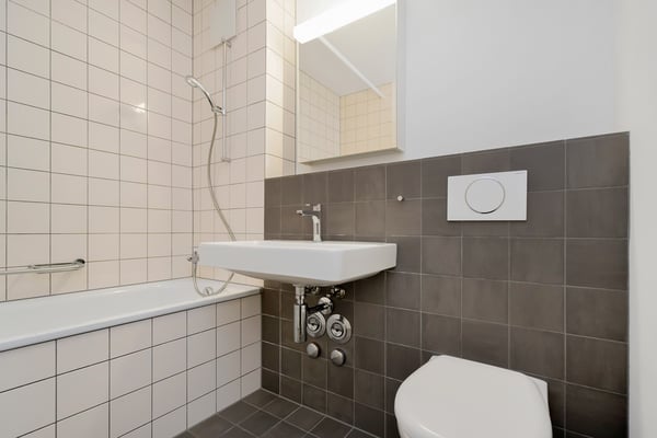 WOHNUNG AN ZENTRALER LAGE 9
