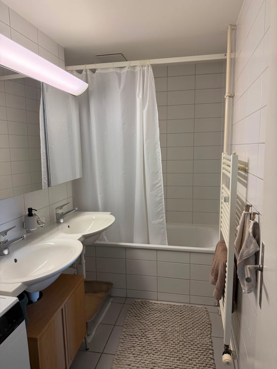 Grosszügige 3-Zimmerwohnung mit Balkon an zentraler Lage 3