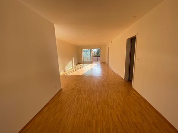 3.5-Zimmerwohnung an zentraler Lager 4