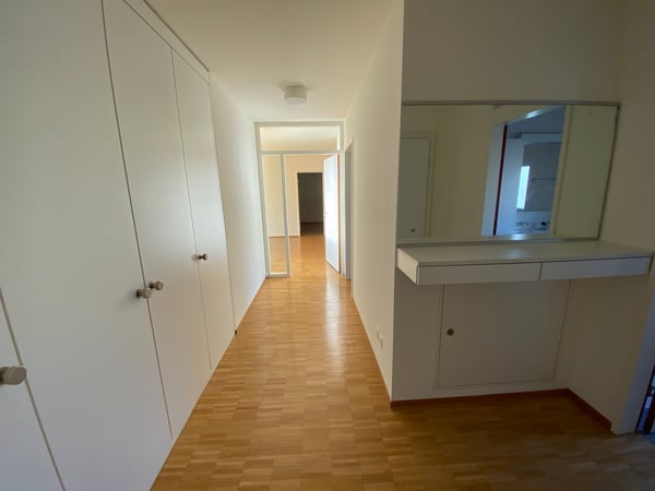 3.5-Zimmerwohnung an zentraler Lager 8