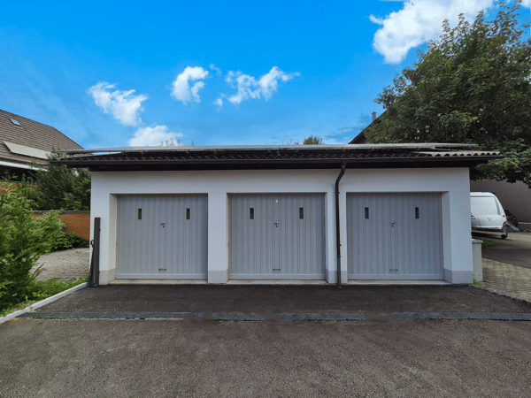 Charmantes 1.5-Zimmer Doppeleinfamilienhaus mit Altbau-Flair in Biglen 9