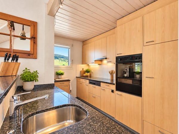 Stilvolle 5.5-Zimmer-Maisonette-Wohnung mit Weitsicht in Walkringen 5