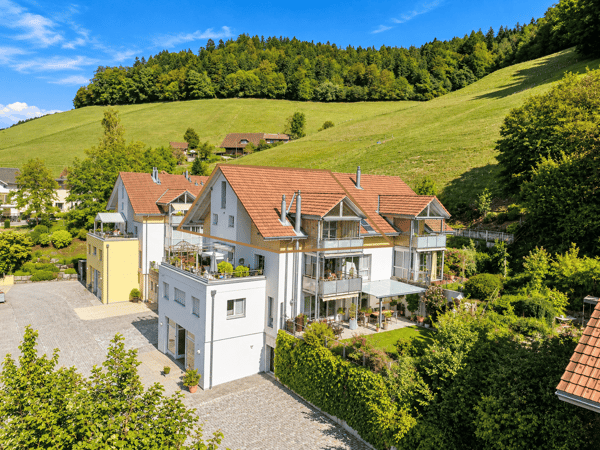 Stilvolle 4.5-Zimmer-Maisonette-Wohnung mit Weitsicht in Walkringen