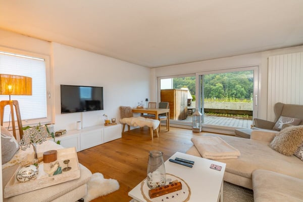 Traumhafte Oase in Unterkulm: Modernes Terrassenhaus mit Charme, Sonne und Lebensqualität 1