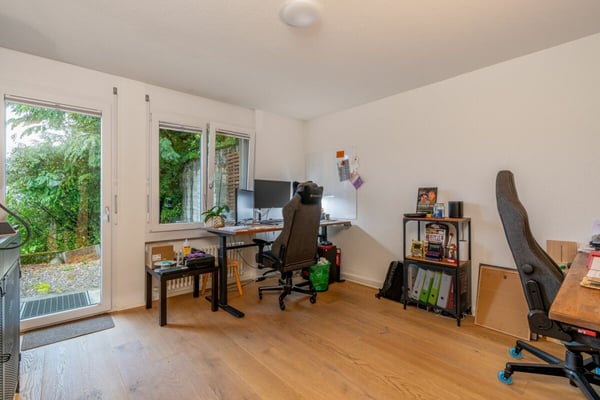 Traumhafte Oase in Unterkulm: Modernes Terrassenhaus mit Charme, Sonne und Lebensqualität 18