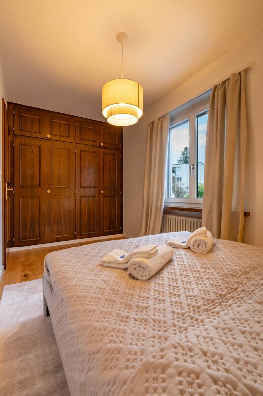 Appartamento di 3,5 locali stiloso con balcone e vista lago a Kilchberg - Arredato & disponibile immediatamente