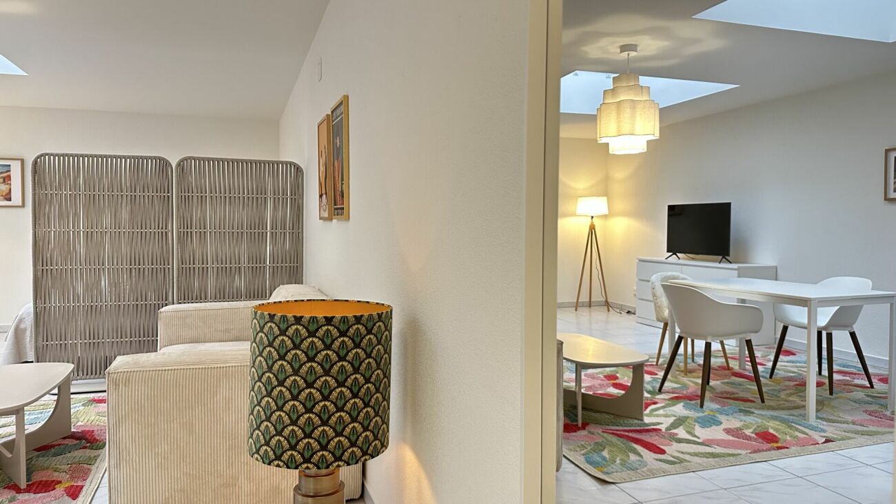 Pulp Fiction Suite - Stylish 1-bedroom apartment in Zurich (fully furnished)