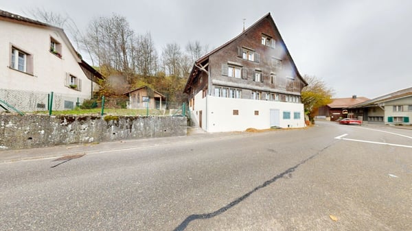 Saniertes Zweifamilienhaus in Wila – Ideal für Eigennutzer und Investoren 27