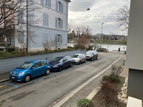 Nähe Rhein liegende schöne 1.5-Zimmerwohnung 12