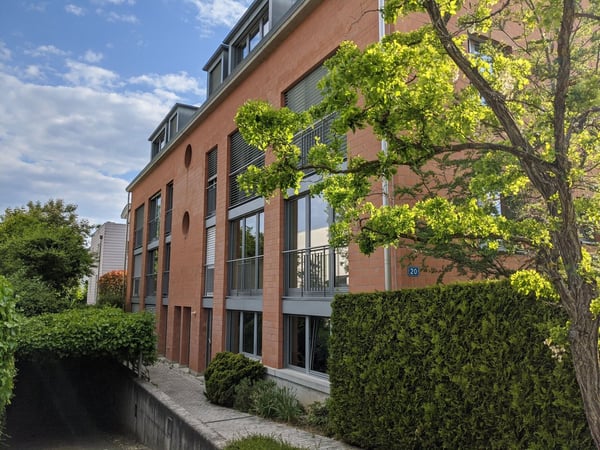 Einstellhallenplatz in Riehen zu vermieten 2