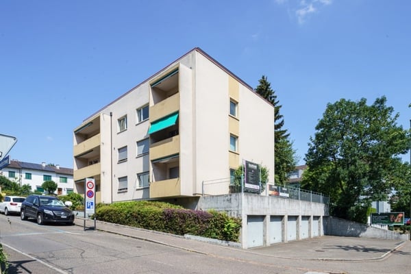 Charmante 4.5-Zimmer-Wohnung mit Balkon in Binningen 11