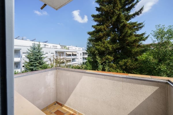 Charmante 4.5-Zimmer-Wohnung mit Balkon in Binningen 9