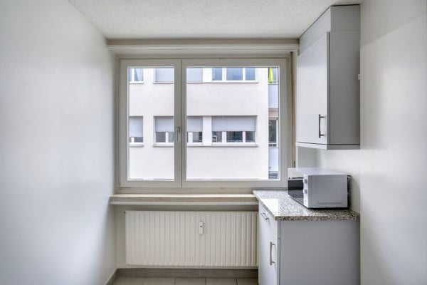 Charmante 4-Zimmer-Wohnung mit Balkon in Allschwil 4
