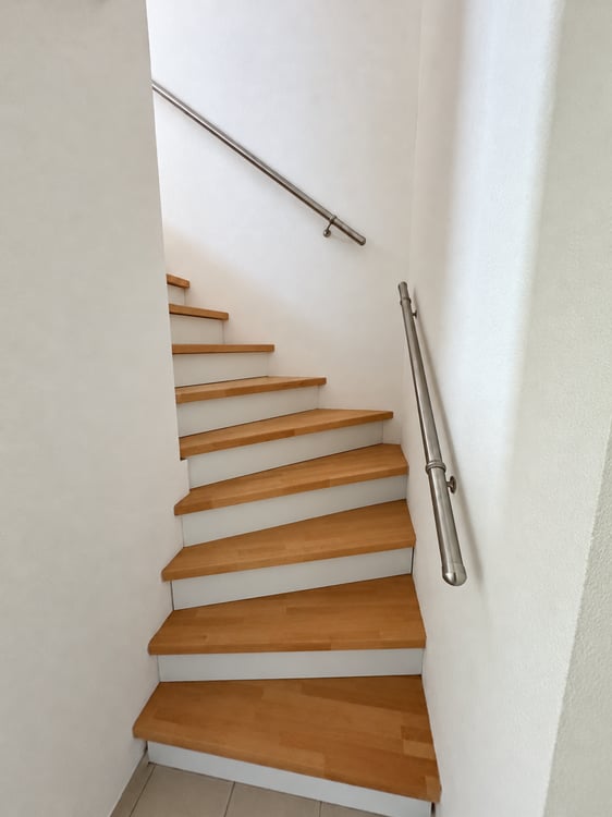 Moderne 1.5-Zimmer-Maisonettewohnung in Füllinsdorf 5
