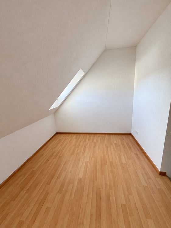 Moderne 1.5-Zimmer-Maisonettewohnung in Füllinsdorf 6