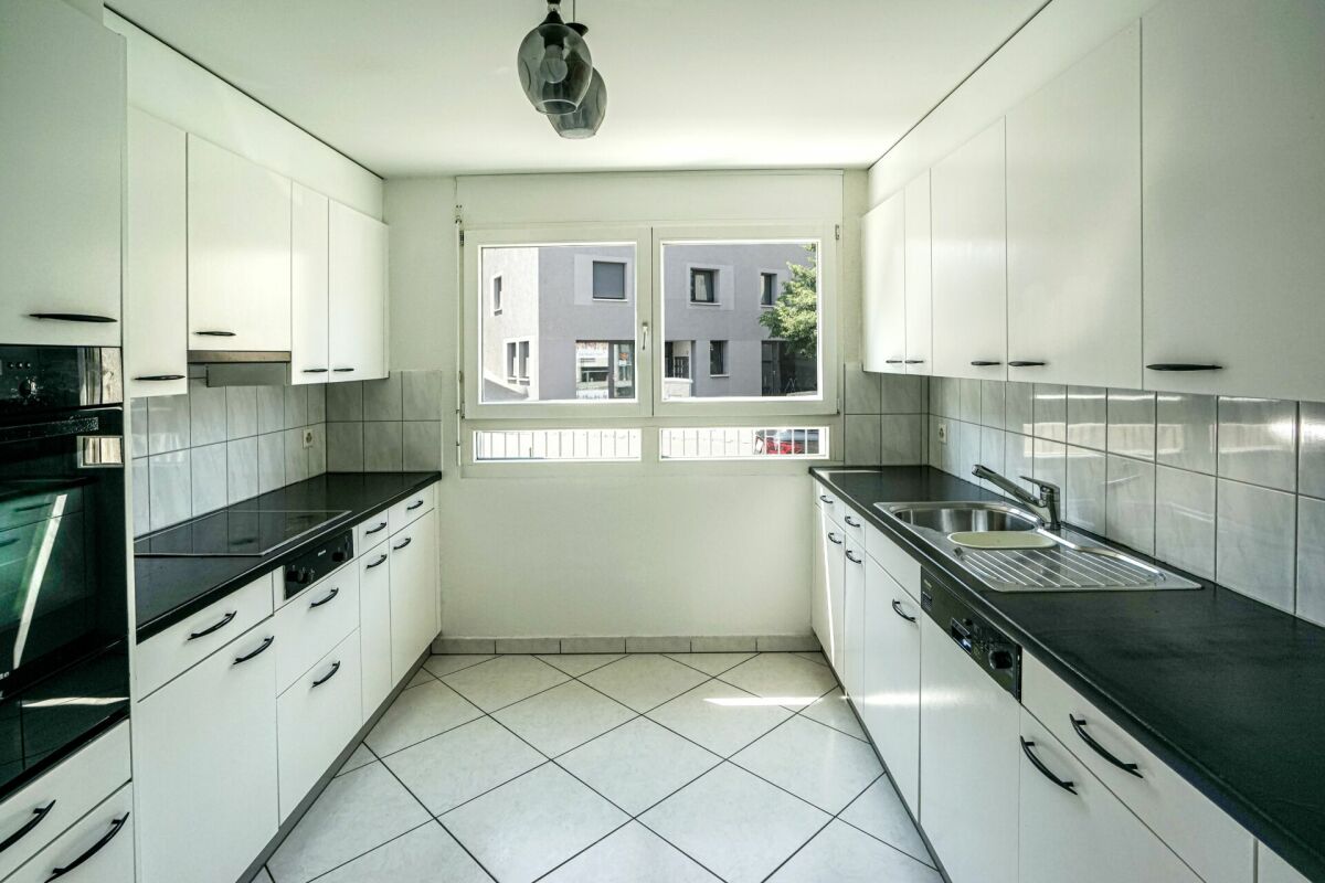 Bild Gartenwohnung im Zentrum von Aesch